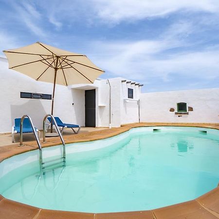 Villa With Amazing Views, Jacuzzi And Private Pool San Bartolomé Eksteriør bilde