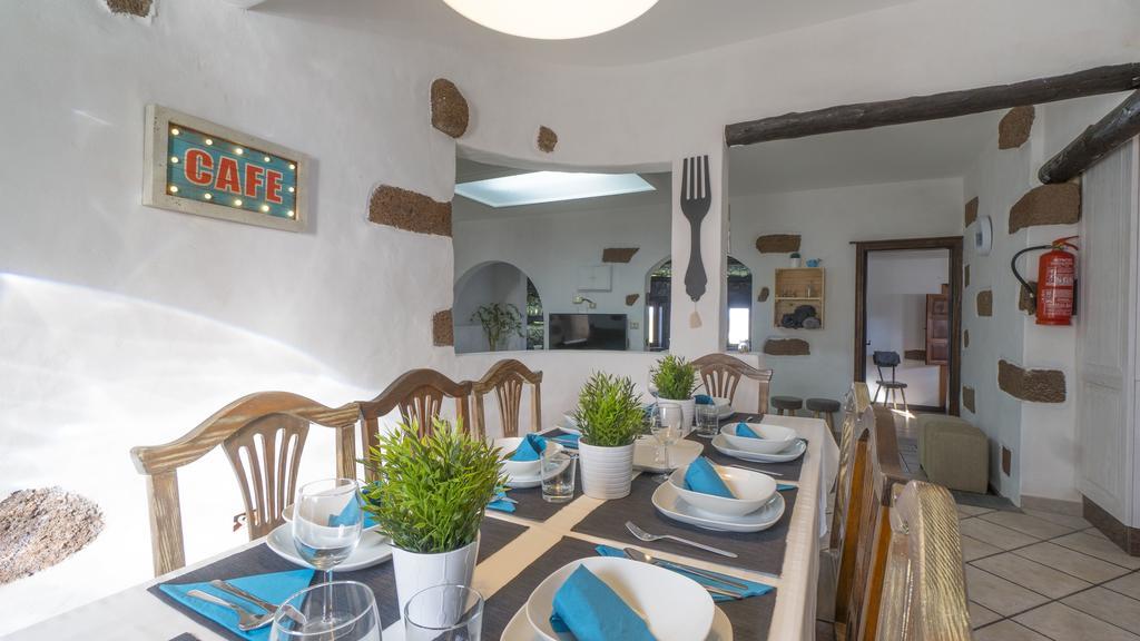 Villa With Amazing Views, Jacuzzi And Private Pool San Bartolomé Eksteriør bilde