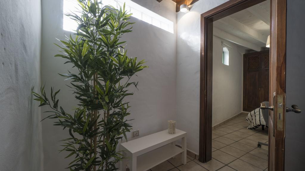 Villa With Amazing Views, Jacuzzi And Private Pool San Bartolomé Eksteriør bilde