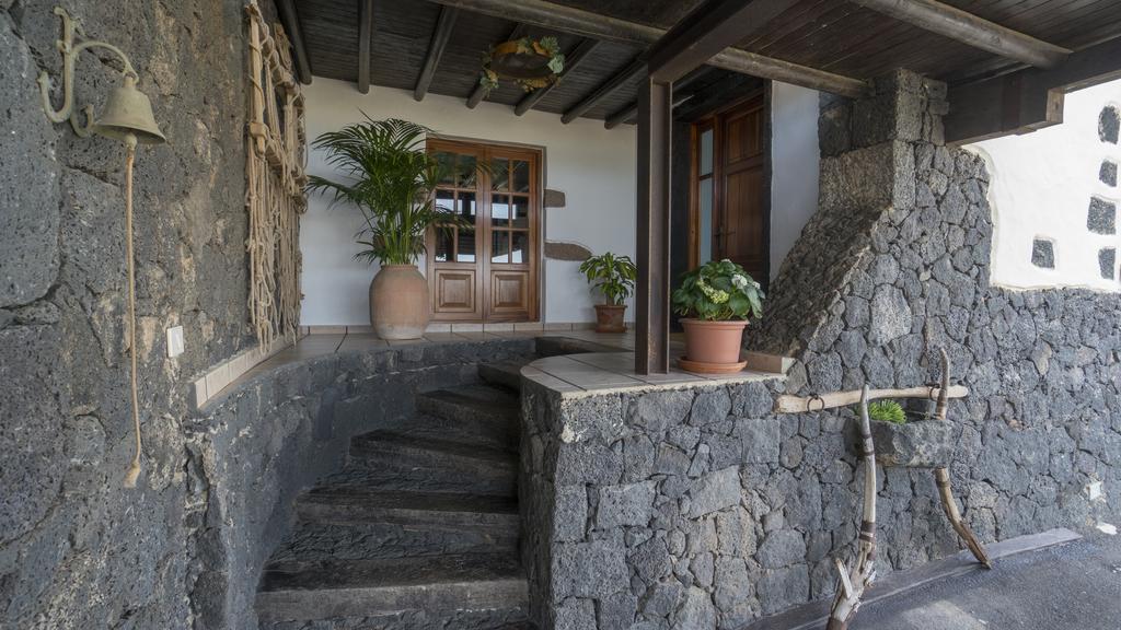 Villa With Amazing Views, Jacuzzi And Private Pool San Bartolomé Eksteriør bilde